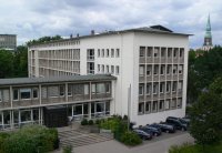 ML-Gebäude Haupteingang