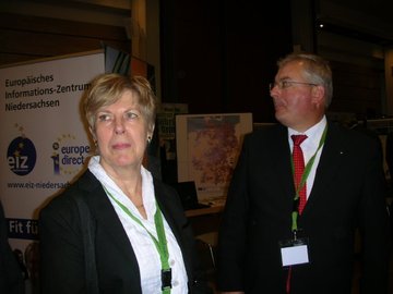 ELER-Messe - Frau Schmidt (HB) und Herr Beckedorf (ML)