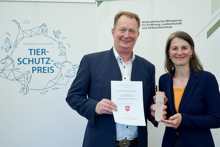 Minister Miriam Staudte with Wilhelm Kollmer-Heidkamp (2nd place)