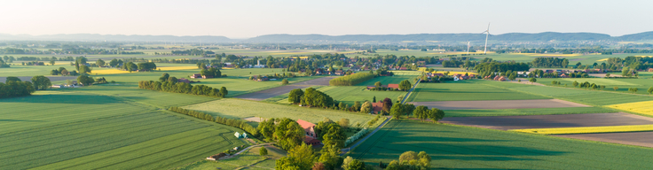 Agrarlandschaft von oben (Symbolbild)