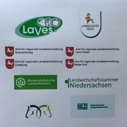 Logos von Behörden im Geschäftsbereich