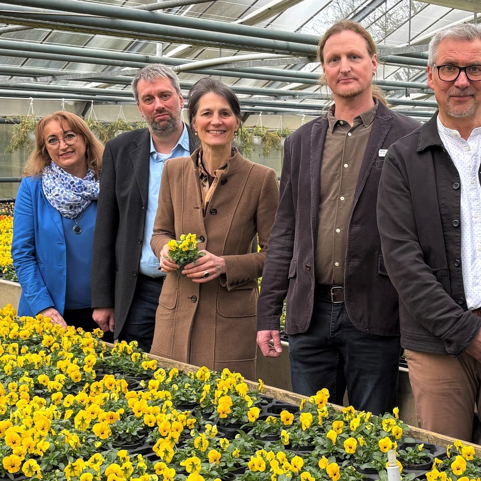 Ministerin Staudte(3.v.l.) bei der KVHS im Rahmen der